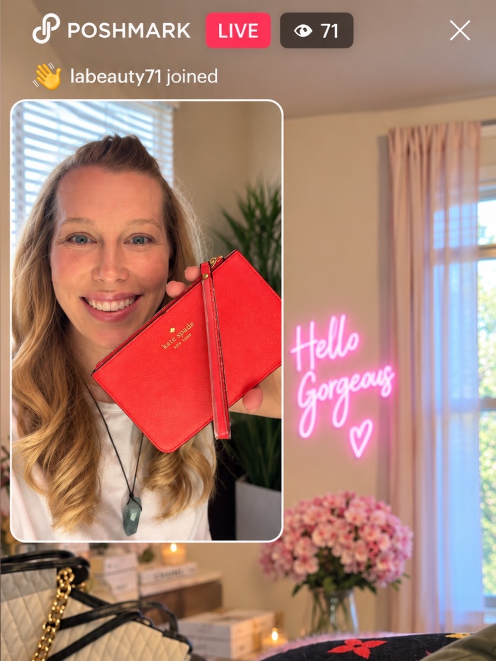 @agrahamscloset ❤️ this listing to be notified when I go live